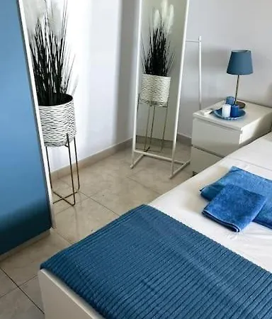 Sea Breeze Apartment Paphos Exterior photo